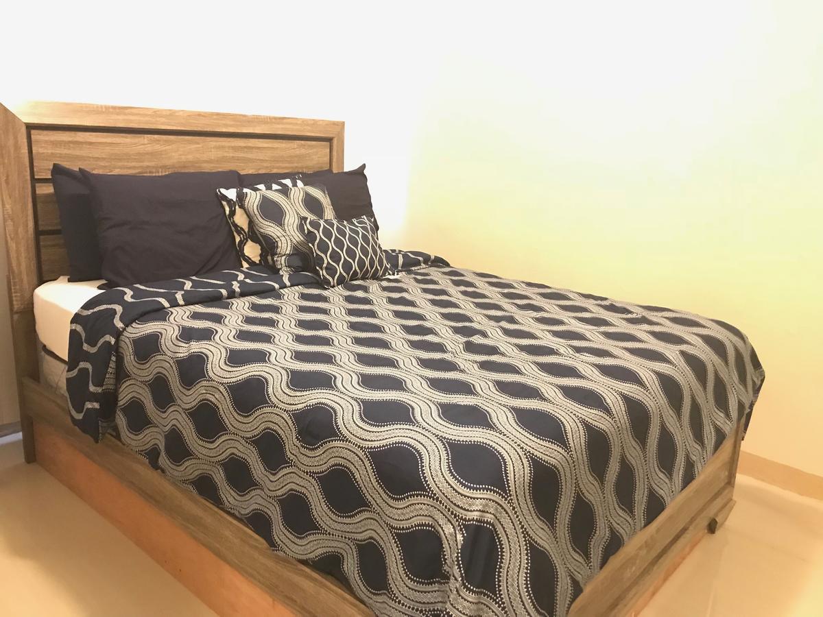 1 Bedroom / 1 Bath . Private Apt. Free Wifi, Interent & Parking Sinajana المظهر الخارجي الصورة