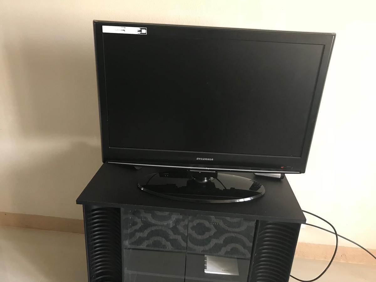 1 Bedroom / 1 Bath . Private Apt. Free Wifi, Interent & Parking Sinajana المظهر الخارجي الصورة